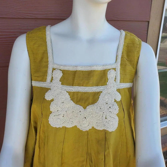 NWT Friday's Project Olive Green and Cream Embroidered Women's Sleeveless Blouse - Picture 14 of 15